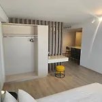 Old Town 63 Luxury Apartment Paphos