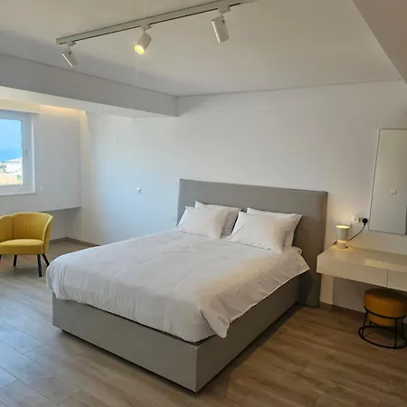 Old Town 63 Luxury * 파포스