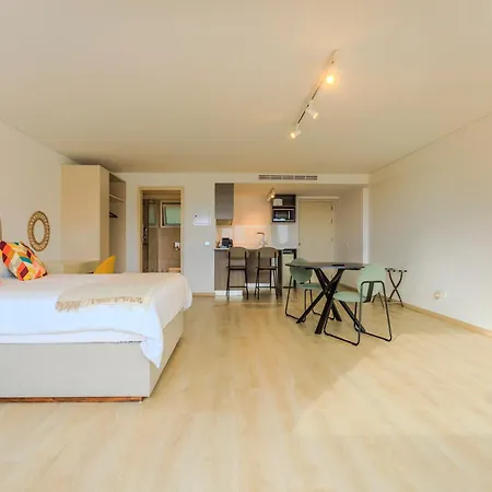 Old Town 63 Luxury Apartament Pafos