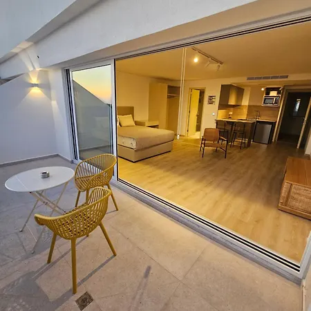 Old Town 63 Luxury * Paphos